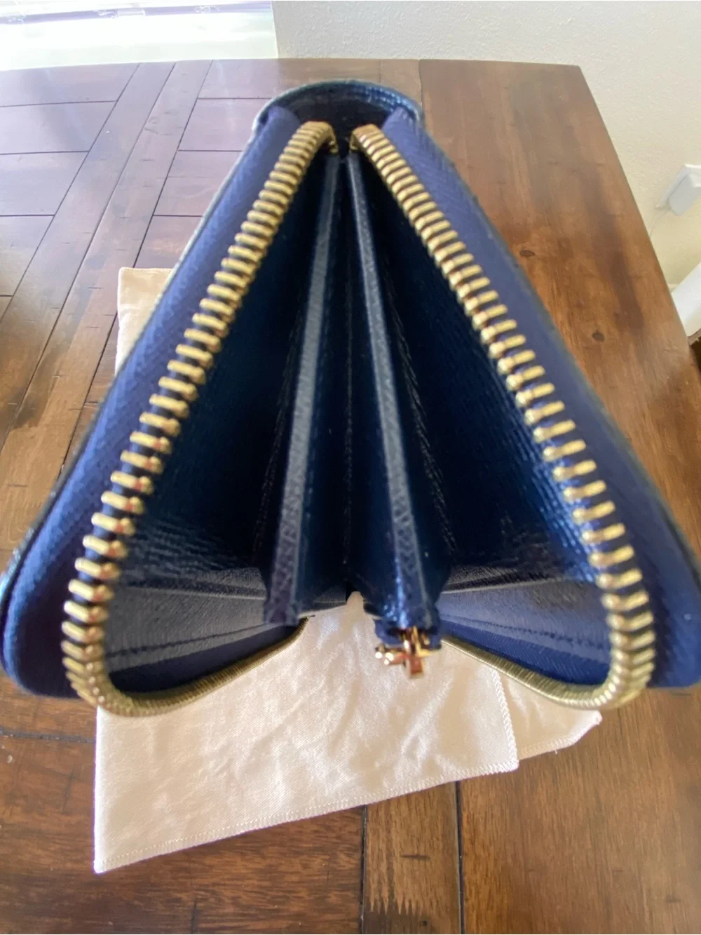 Louis Vuitton Damier Paillettes Zippy Wallet